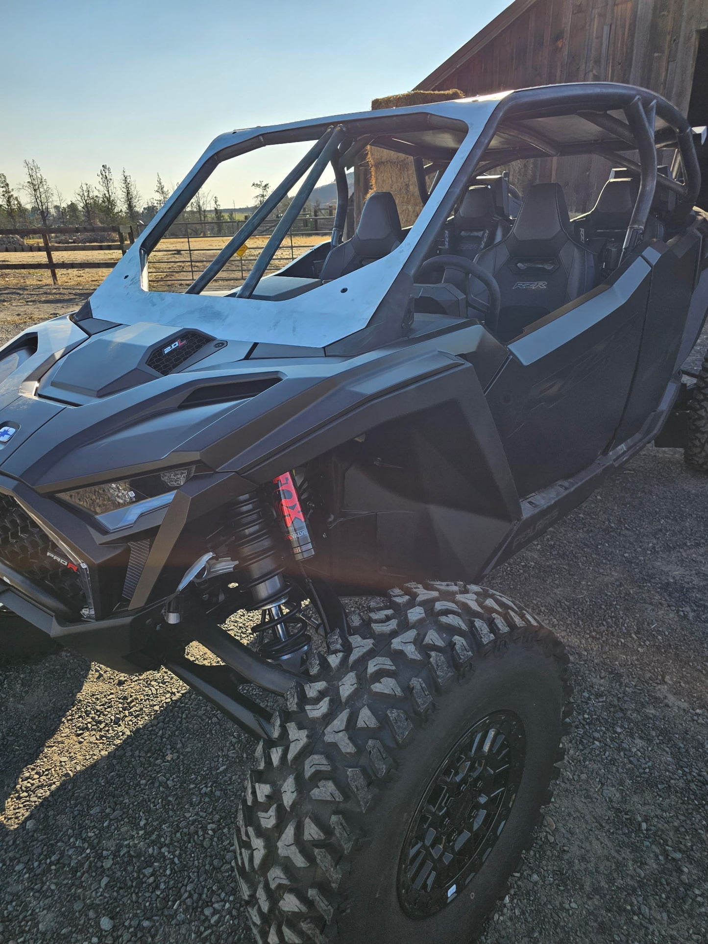 Polaris RZR Pro R 4